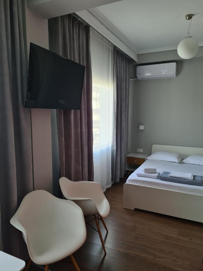 Red Rooms Tsimiski 60 Thessaloníki Luaran gambar